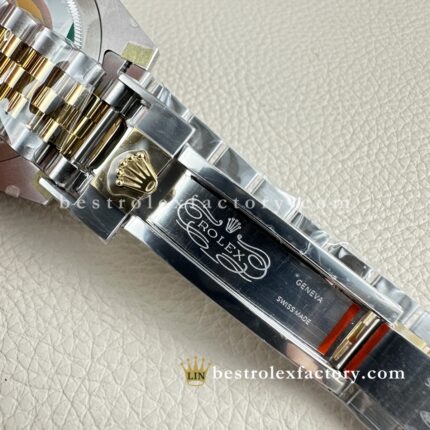 Clean Factory Rolex GMT-Master II 126713GRNR | Two-Tone | Black Grey Bezel