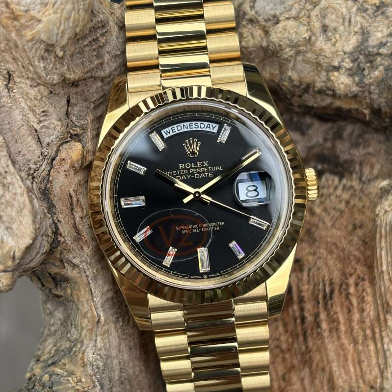 VS Factory Rolex DD40 228238 Yellow Gold Black VS Factory Rolex Day-Date 40 Ref. 228238 Yellow Gold Black Baguette Diamond Dial